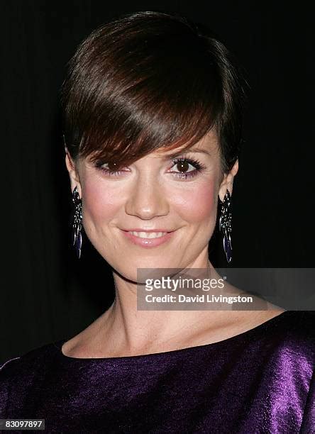 318 Zoe Mclellan Actress Stock Photos & High